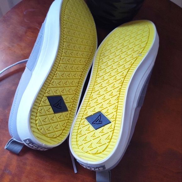 Sperry bionic Crest Vibe canvas sneaker in Gray - Picture 6 of 7